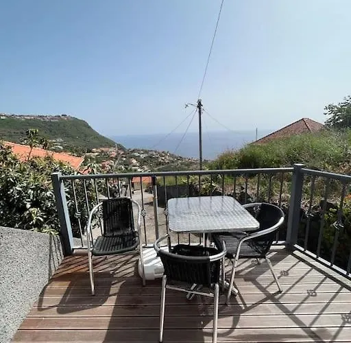 Kleines Haus Am Сasa de vacaciones Arco da Calheta (Madeira)